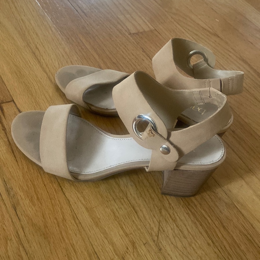Bar III sandles